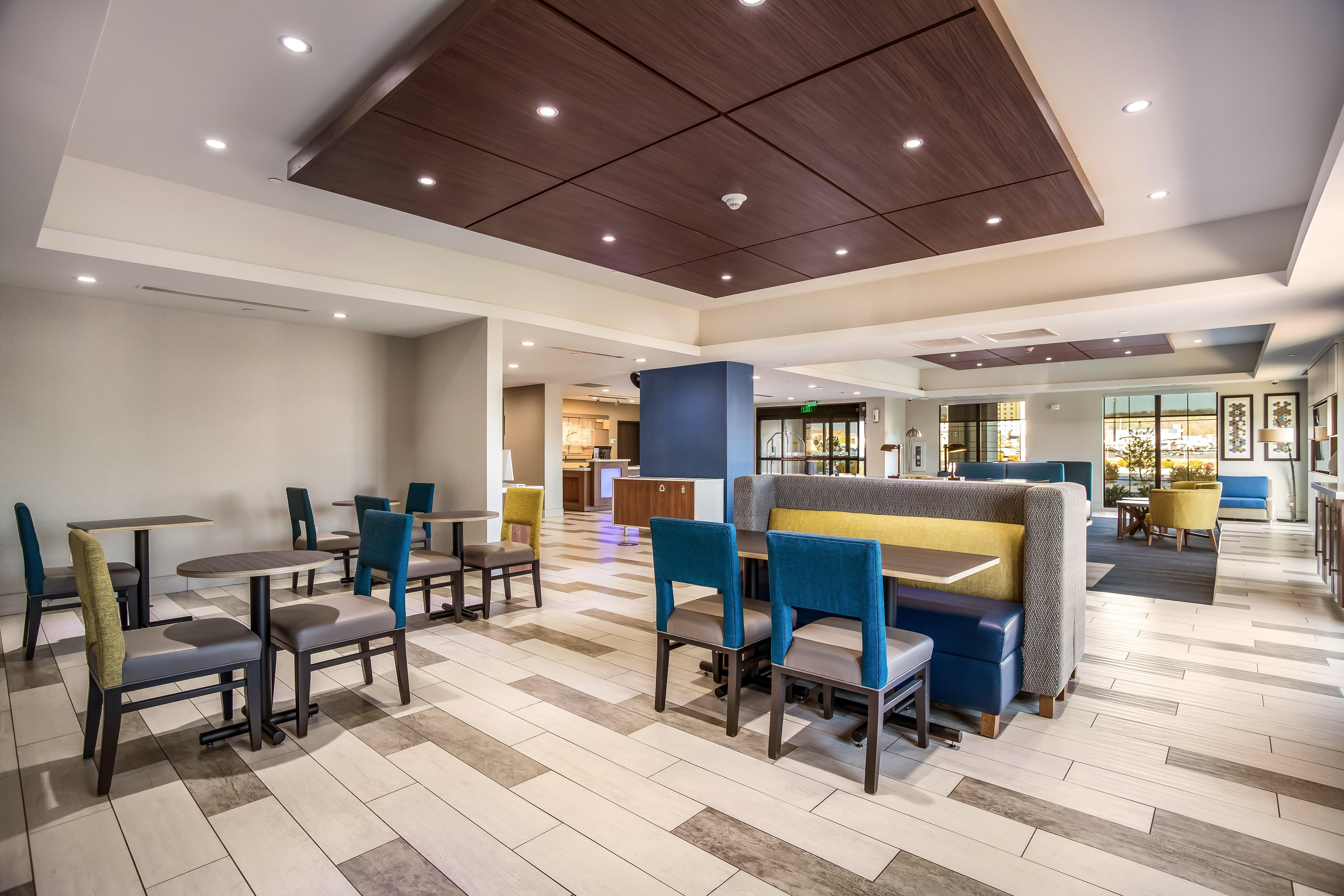 Holiday Inn Express & Suites Tulsa East - Catoosa By Ihg エクステリア 写真