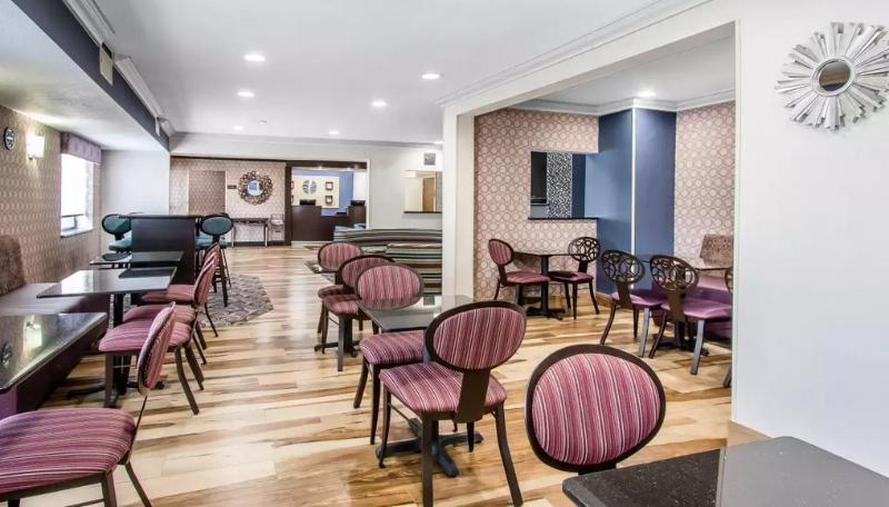 Holiday Inn Express & Suites Tulsa East - Catoosa By Ihg エクステリア 写真